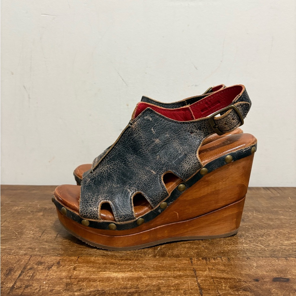 Bed Stu women’s Naiya leather wedge sandal